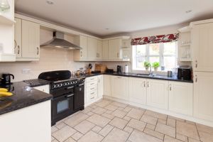 Kitchen- click for photo gallery
